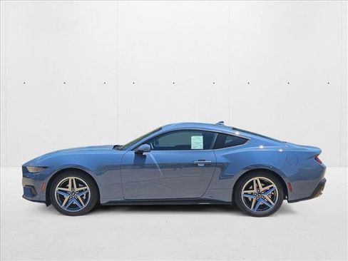 New 2025 Ford Mustang Coupe image 5