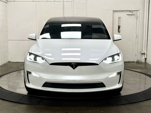 Used 2025 Tesla Model X AWD/4WD image 3