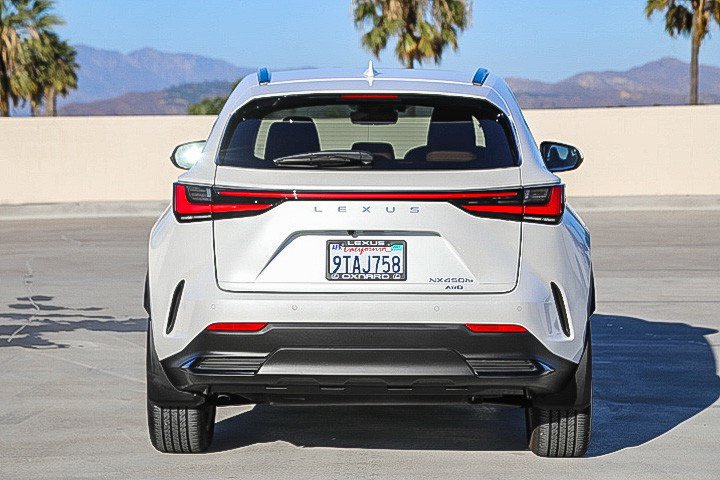 Used 2024 Lexus NX 450h+ AWD w/ Vision Package image 6