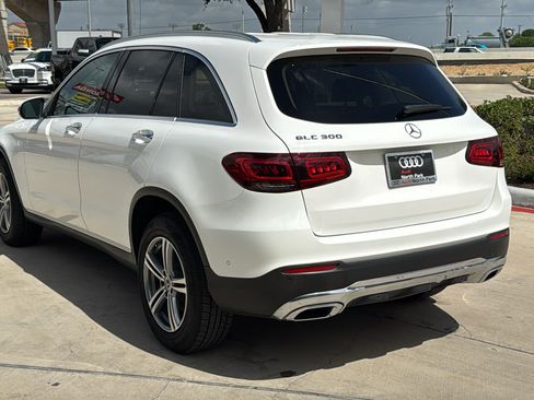 Used 2022 Mercedes-Benz GLC 300 image 5