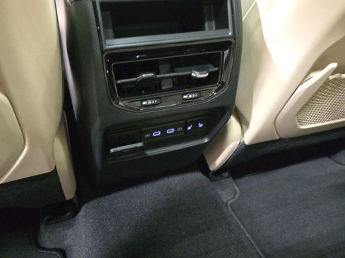 New 2026 Jeep Grand Cherokee Limited w/ Limited Altitude Package image 24