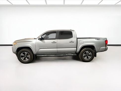 Used 2016 Toyota Tacoma TRD Sport image 23