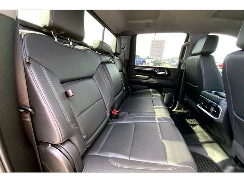 Used 2024 Chevrolet Silverado 3500 LTZ w/ LTZ Convenience Package AWD/4WD image 28