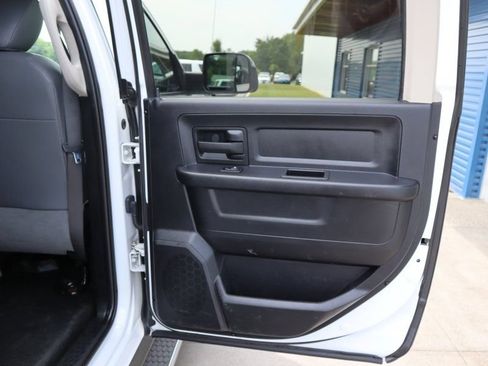 Used 2015 RAM 4500 Tradesman AWD/4WD image 17