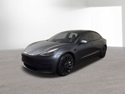 Used 2022 Tesla Model 3 Performance image 2