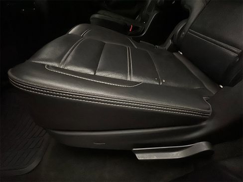 Used 2018 GMC Yukon Denali w/ Open Road Package image 14