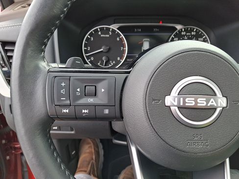 Used 2023 Nissan Rogue SL w/ SL Premium Package AWD/4WD image 23
