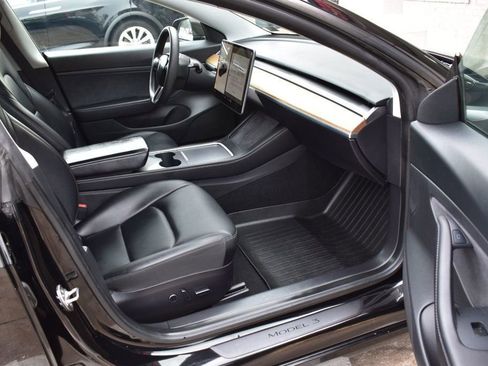 Used 2021 Tesla Model 3 Standard Range Plus image 17