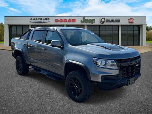 Used 2022 Chevrolet Colorado ZR2 w/ ZR2 Dusk Special Edition image 2