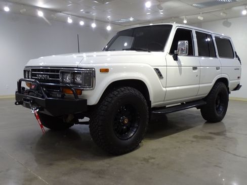 Used 1988 Toyota Land Cruiser AWD/4WD image 3