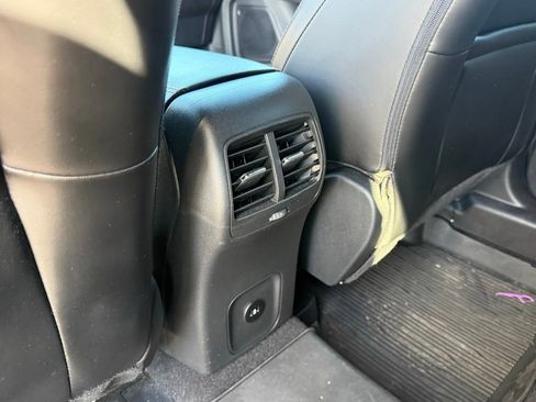 Used 2024 Ford Escape ST-Line w/ Tech Pack #1 FWD image 14