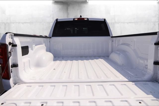 Used 2026 RAM 1500 Laramie AWD/4WD image 7
