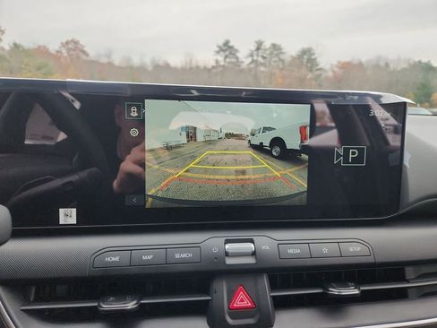 New 2025 Kia K4 LXS image 18