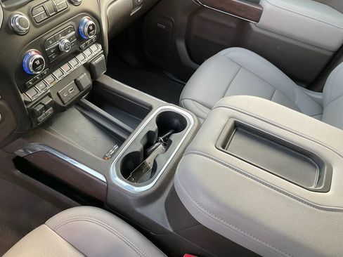 Used 2022 GMC Sierra 1500 SLT w/ SLT Premium Plus Package image 15