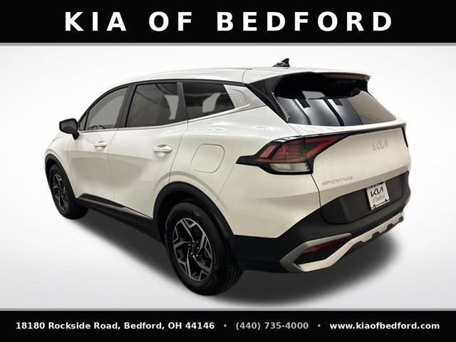 Certified 2025 Kia Sportage LX FWD image 8