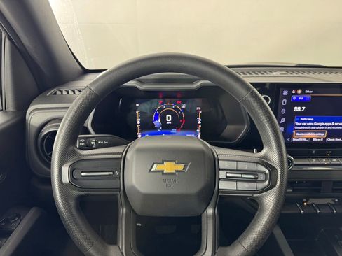 Used 2023 Chevrolet Colorado W/T RWD image 14