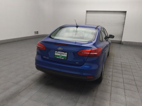Used 2018 Ford Focus SE FWD image 7