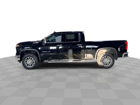 Used 2025 Chevrolet Silverado 2500 LTZ w/ LTZ Plus Package image 6