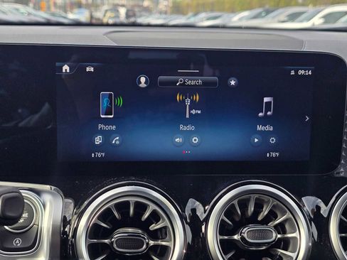 Used 2025 Mercedes-Benz GLB 250 GLB 250 image 29