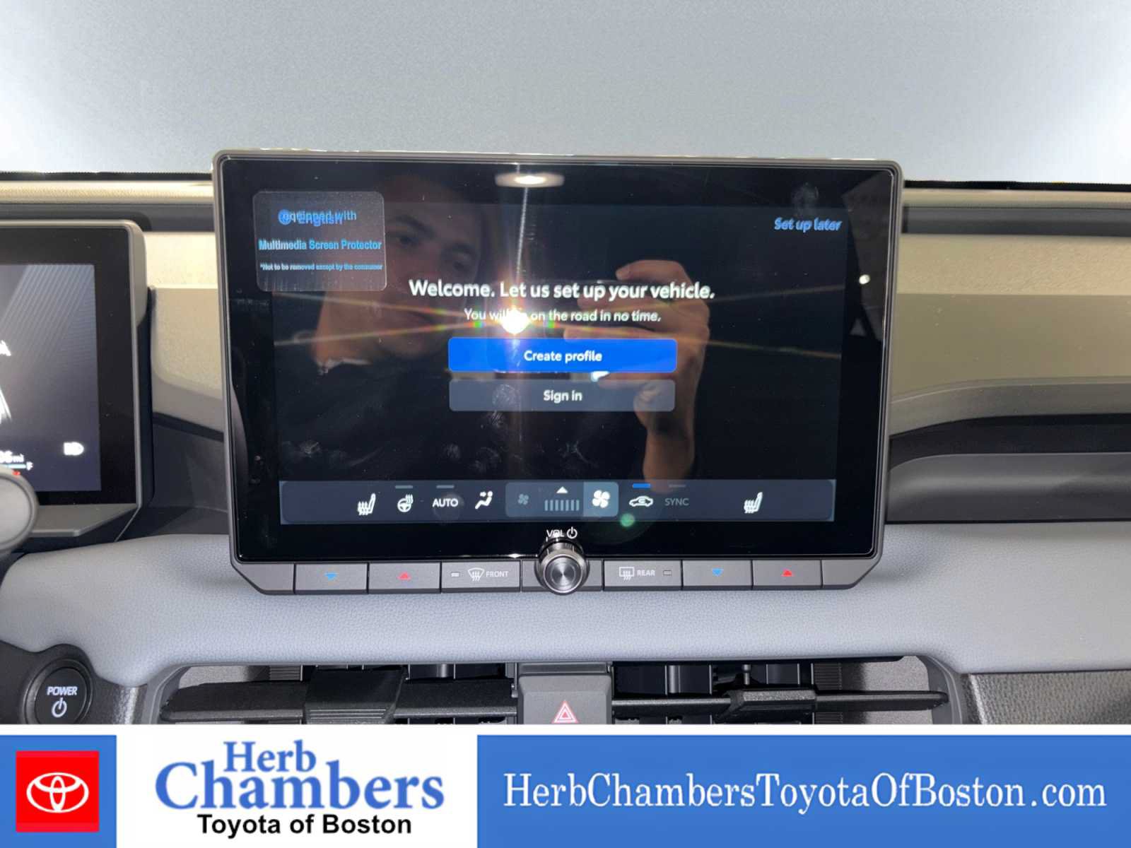 Used 2026 Toyota RAV4 SE w/ Convenience Package AWD/4WD image 12