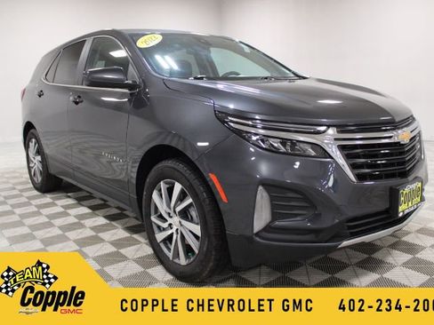 Used 2022 Chevrolet Equinox LT image 1