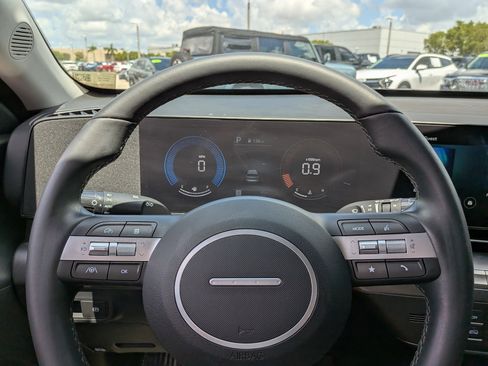 Used 2024 Hyundai Kona SEL FWD image 26