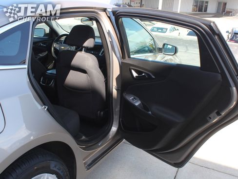 Used 2024 Chevrolet Malibu LT FWD image 23