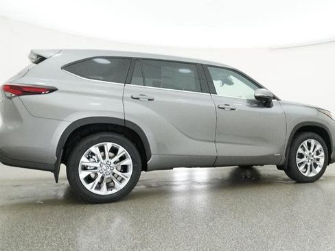 New 2026 Toyota Highlander Limited image 26