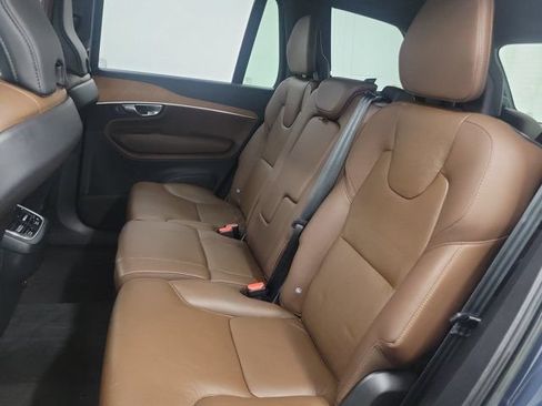 Used 2023 Volvo XC90 B5 Plus w/ Protection Package AWD/4WD image 11