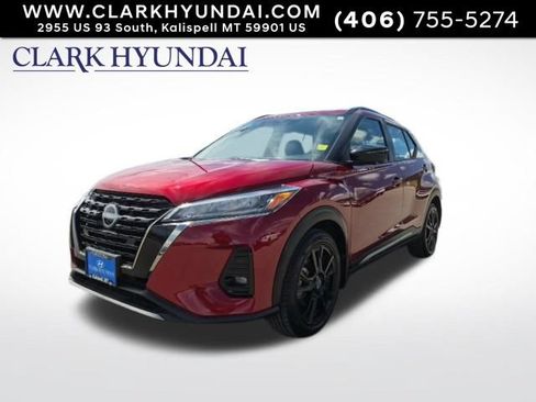 Used 2023 Nissan Kicks SR w/ SR Premium Package FWD image 1