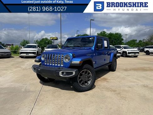 Used 2020 Jeep Gladiator Overland w/ Dual Top Group AWD/4WD image 1