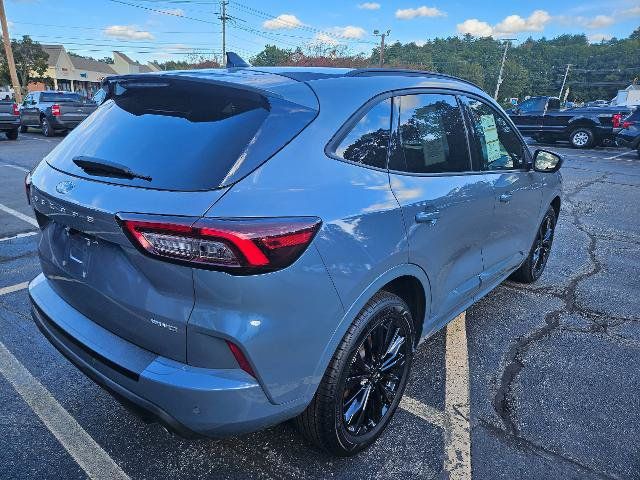 Certified 2023 Ford Escape ST-Line Elite AWD/4WD image 5