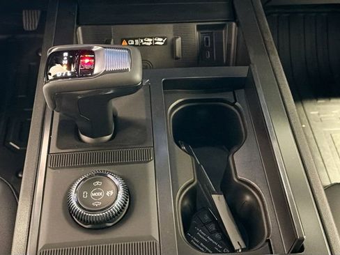 New 2026 GMC Hummer EV 2X image 16