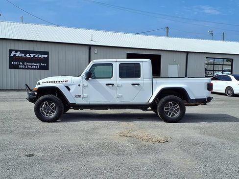 Used 2024 Jeep Gladiator Mojave AWD/4WD image 17