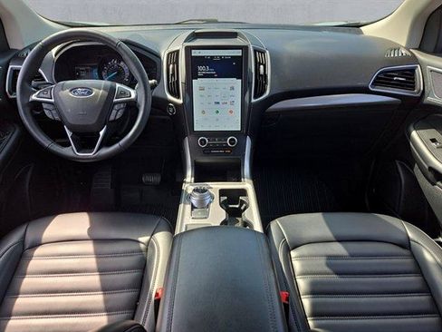 Certified 2024 Ford Edge SEL w/ Convenience Package AWD/4WD image 9