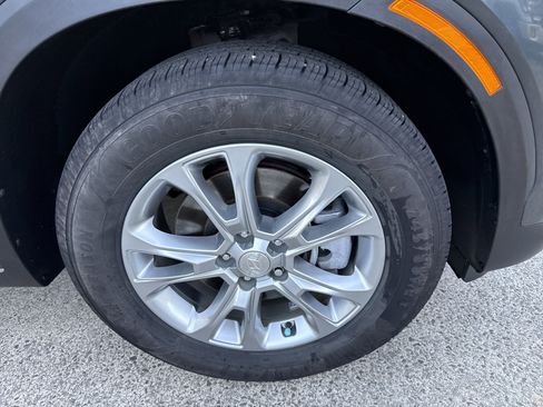 Used 2022 Hyundai Palisade SE image 12