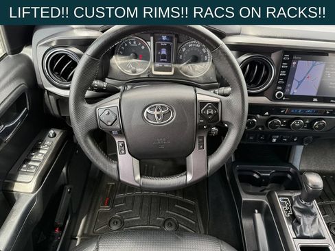 Used 2022 Toyota Tacoma TRD Sport w/ TRD Premium Sport Package AWD/4WD image 13