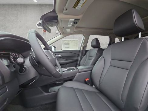 Used 2026 Nissan Rogue SV image 19