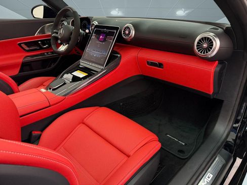 New 2025 Mercedes-Benz SL 63 AMG 4MATIC image 23