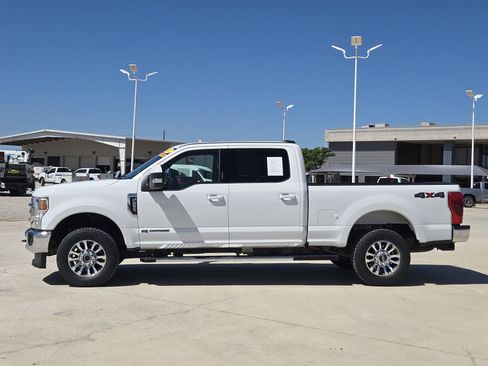 Certified 2022 Ford F250 Lariat w/ Lariat Value Package image 4