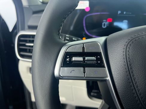 New 2025 Kia Telluride EX w/ EX Captain's Chair Package image 17