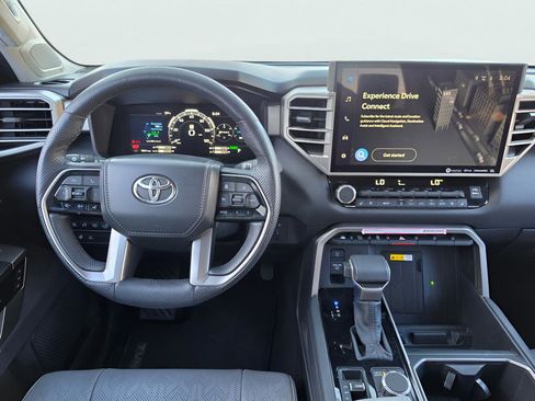 Used 2024 Toyota Tundra Limited AWD/4WD image 18