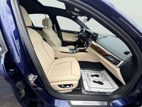 Used 2019 BMW 530i xDrive AWD/4WD image 32