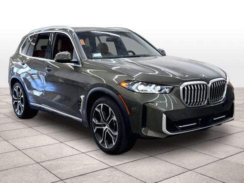 Used 2026 BMW X5 xDrive50e w/ Executive Package AWD/4WD image 2