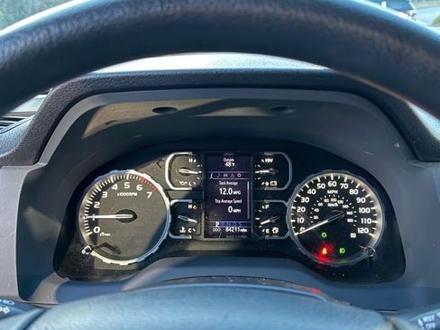 Used 2019 Toyota Tundra SR5 w/ SR5 Upgrade Package image 17