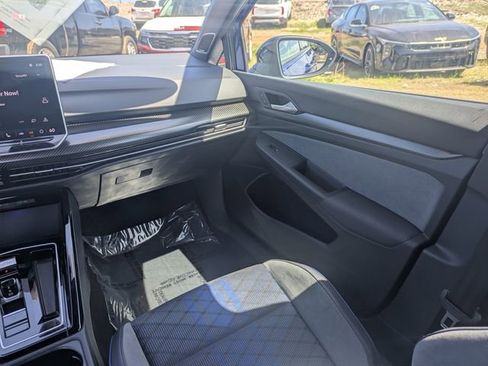 Used 2025 Volkswagen Golf R Black Edition image 17