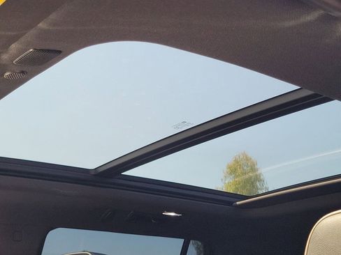 Used 2022 Chevrolet Tahoe Premier image 18