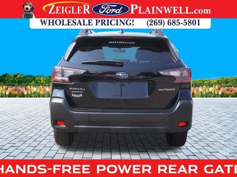 Used 2023 Subaru Outback Premium image 4