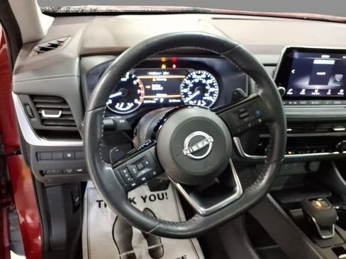 Used 2023 Nissan Rogue SV w/ SV Premium B Package image 22