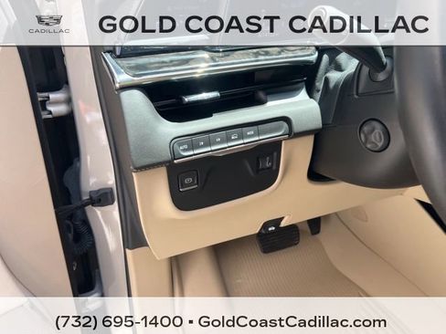 Certified 2024 Cadillac Escalade ESV Premium Luxury w/ LPO, Floor Liner Package AWD/4WD image 24